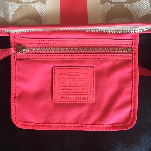 Coach Poppy Hampton Coral Sig Crossbody hobo bag - Picture 8 of 8
